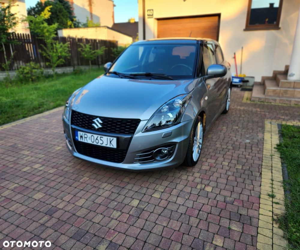 Suzuki Swift - 1