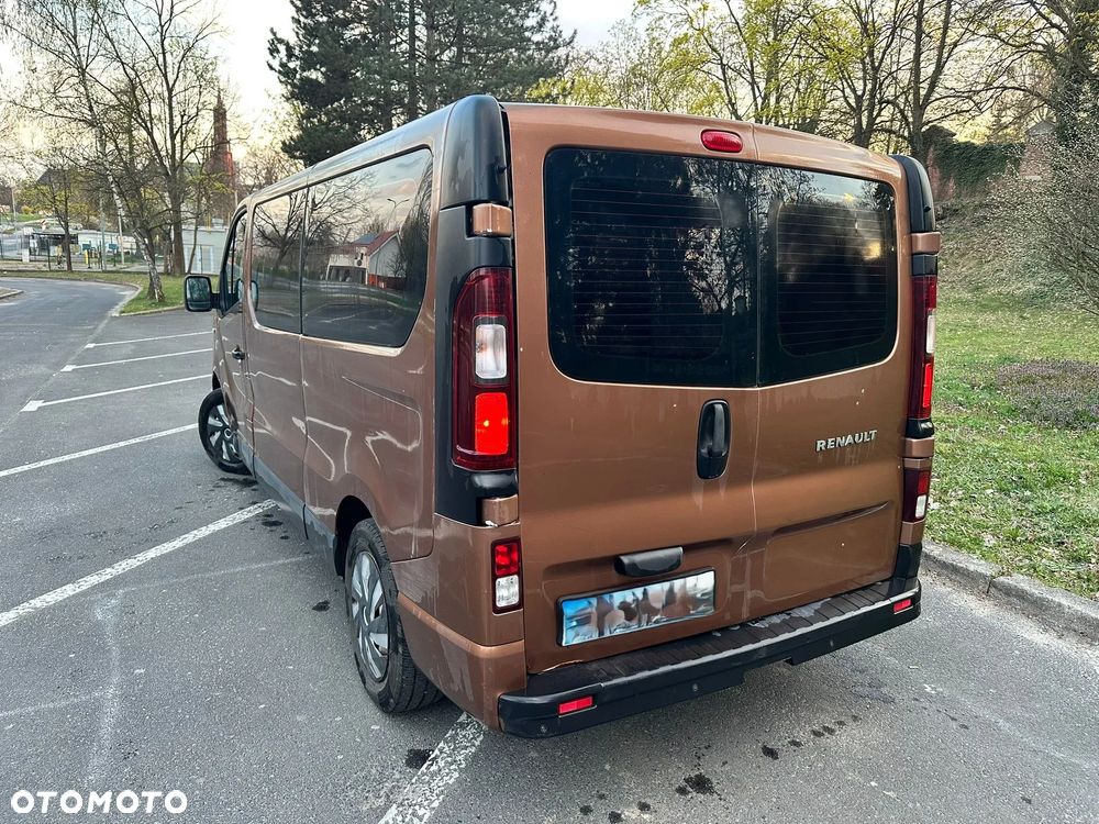 Renault Trafic Grand 1.6 dCi - 9