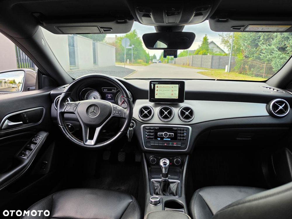 Mercedes-Benz CLA 200 CDI AMG Line - 21