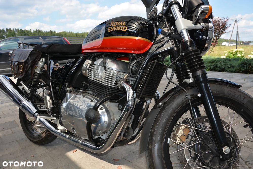 Royal Enfield Interceptor - 3
