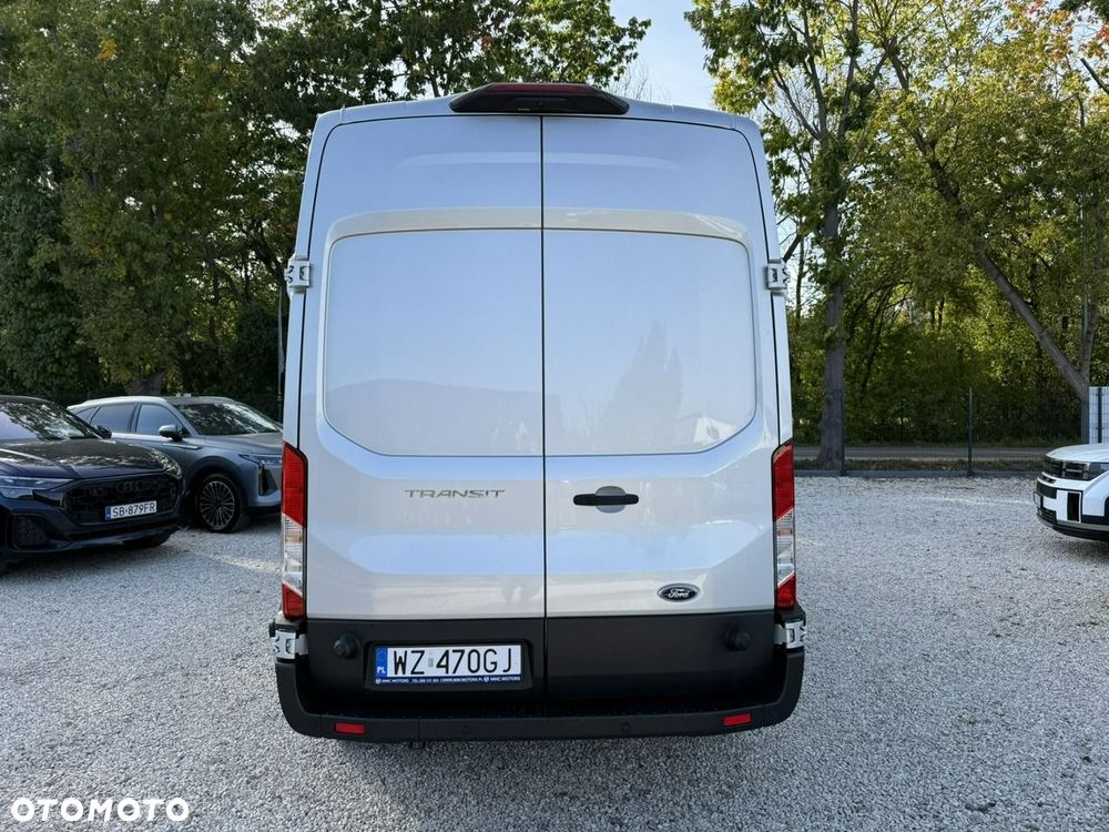 Ford Transit - 30