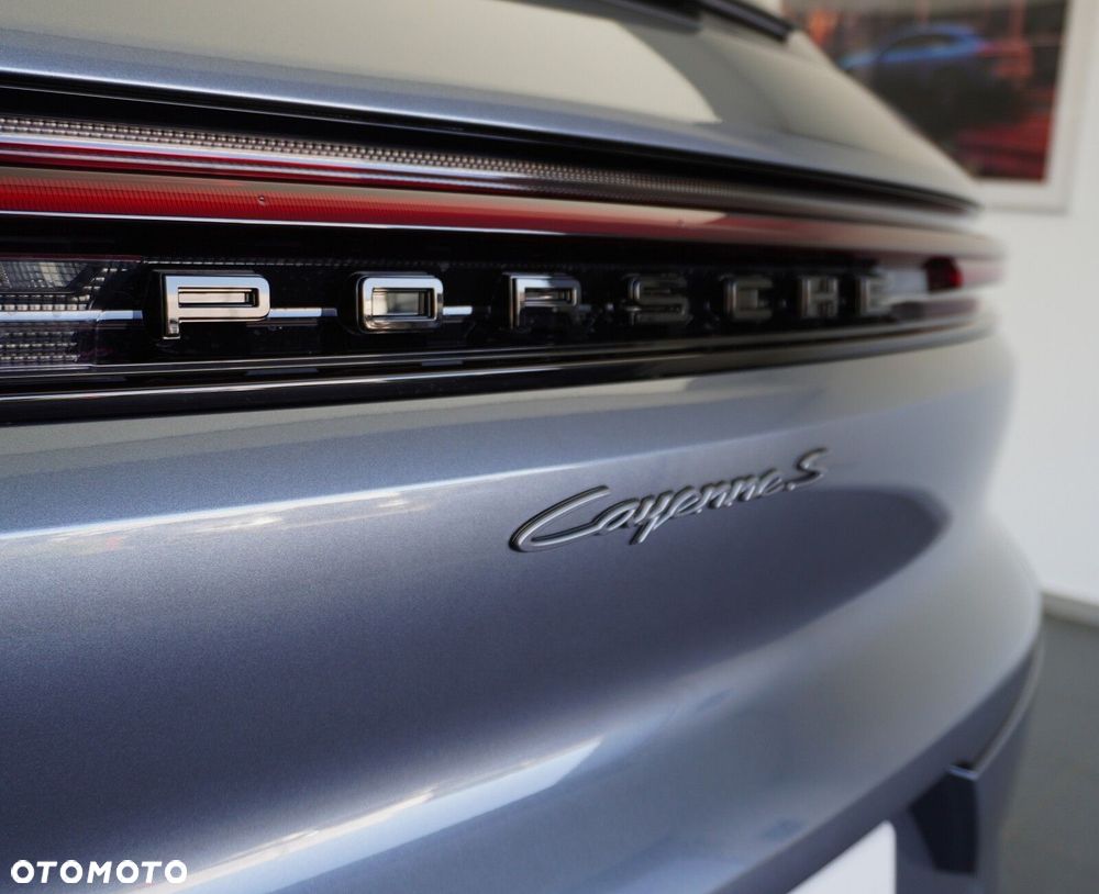 Porsche Cayenne S E-Hybrid PHEV Black Edition - 13