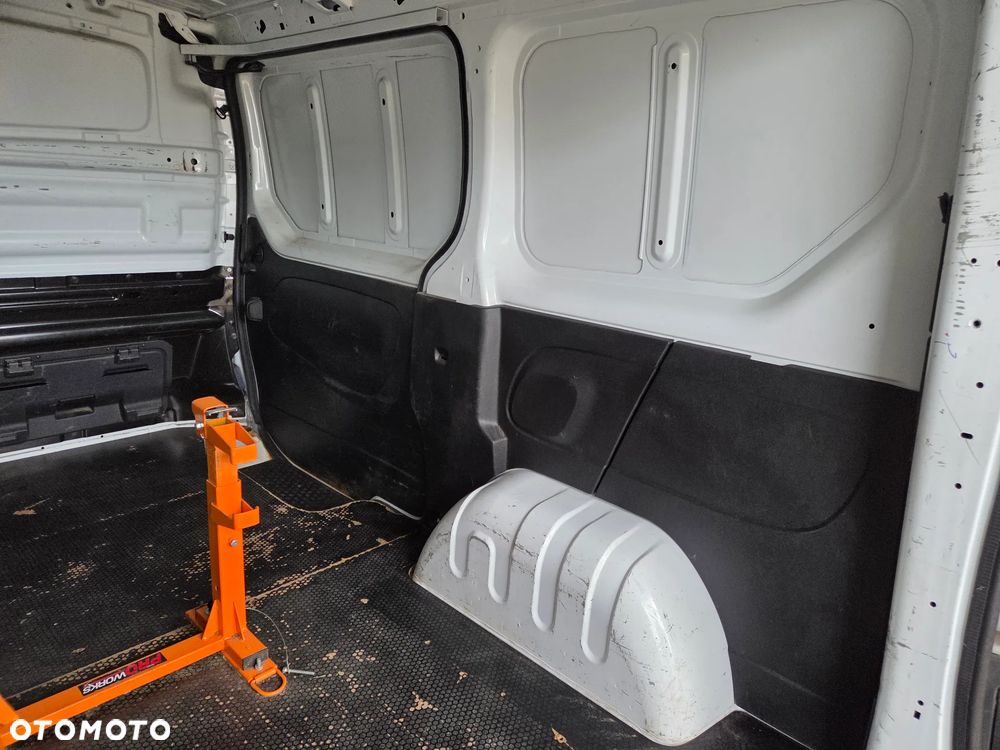 Renault Trafic - 11