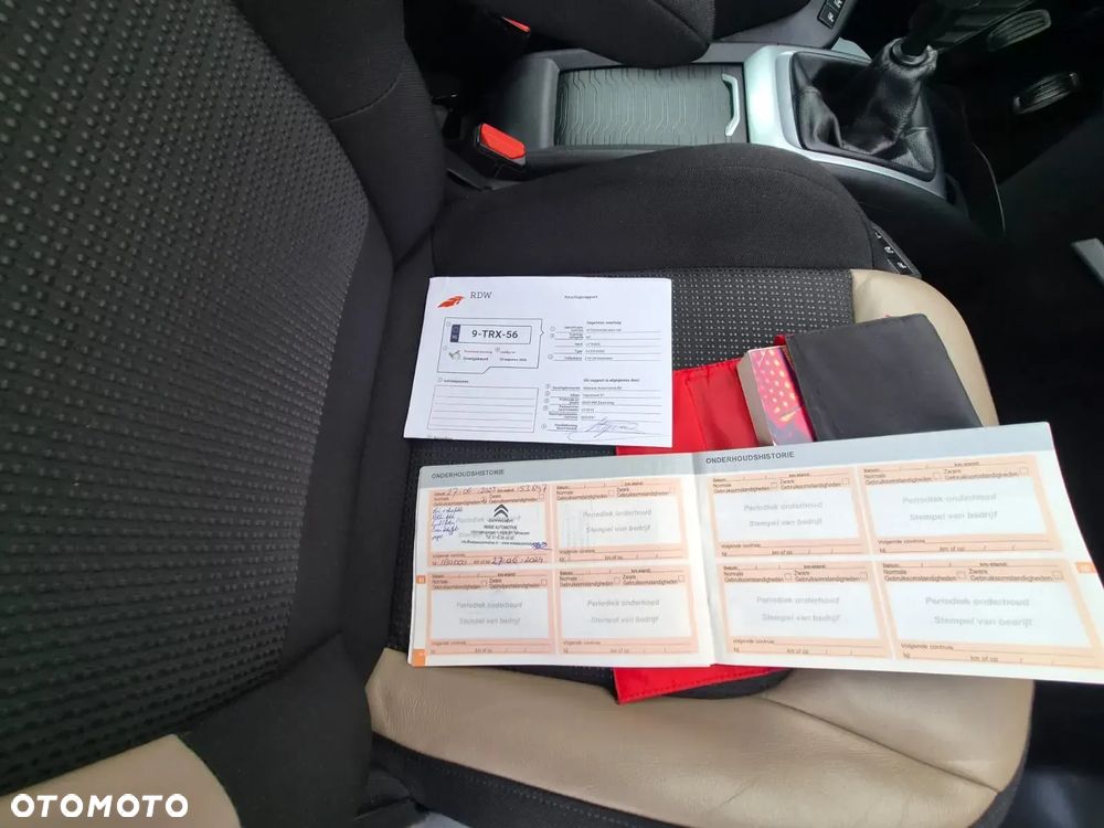 Citroën C4 Picasso e-HDi 115 Attraction - 17