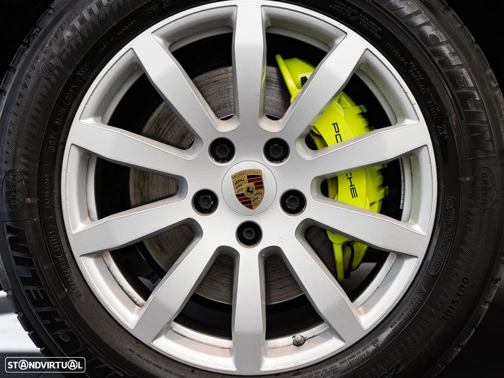 Porsche Cayenne E-Hybrid - 17