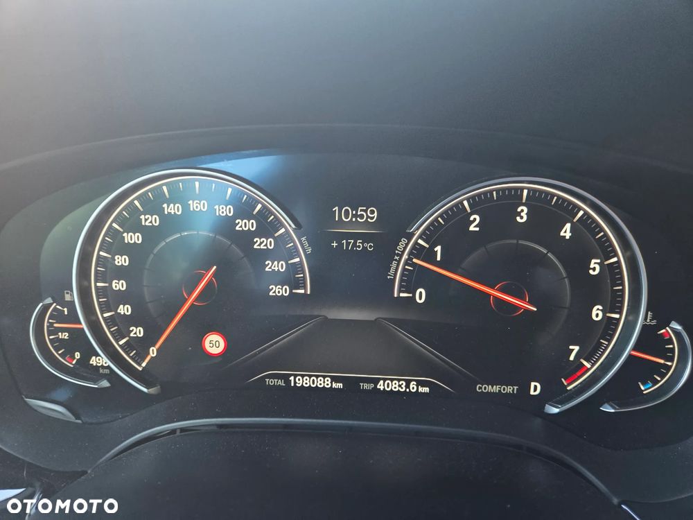 BMW Seria 5 540i xDrive M Sport sport - 16