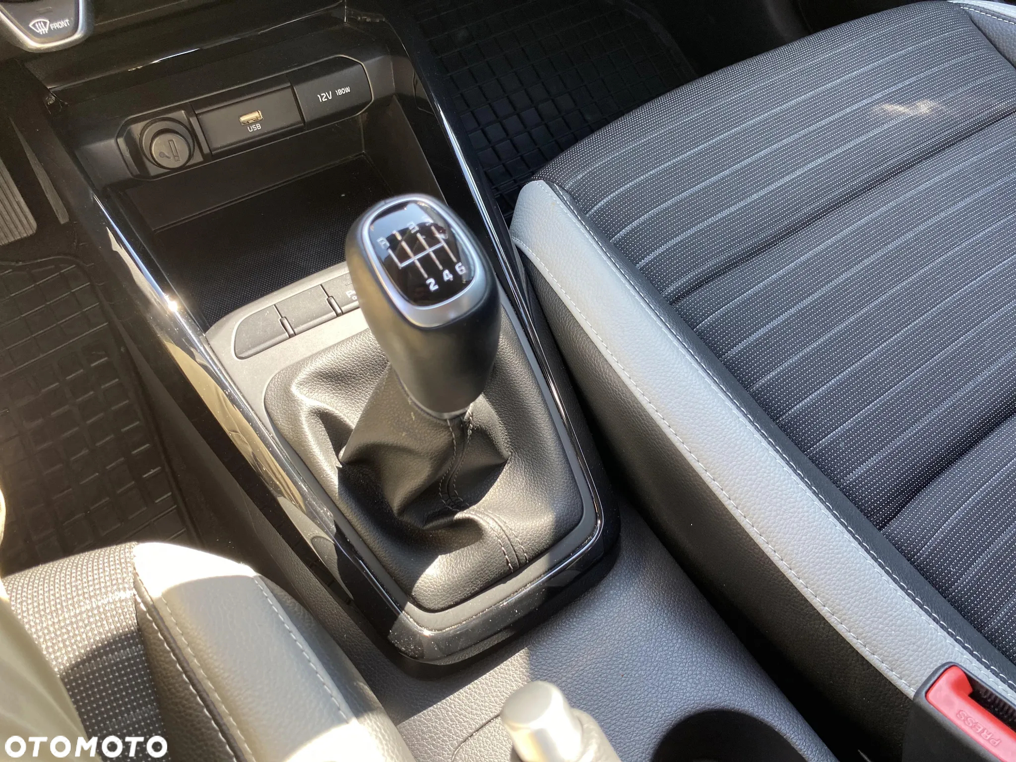 Kia Stonic 1.0 T-GDI L - 14
