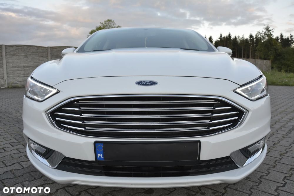 Ford Fusion - 2