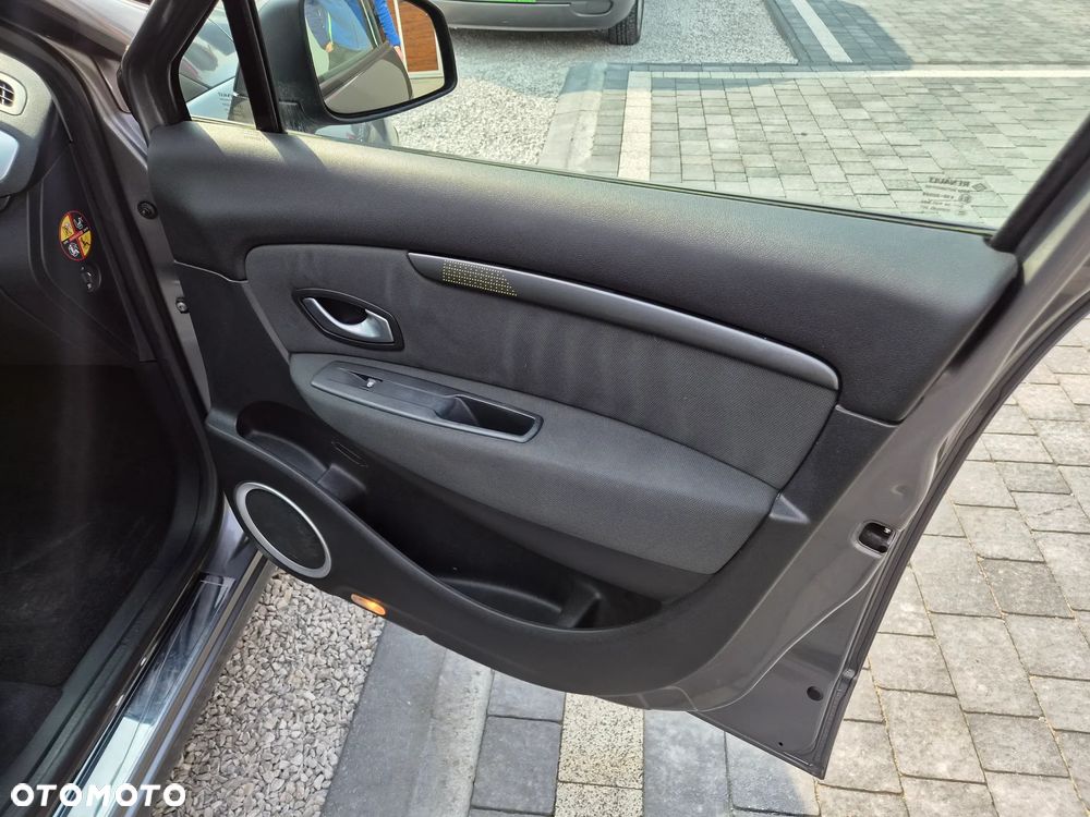 Renault Scenic - 21