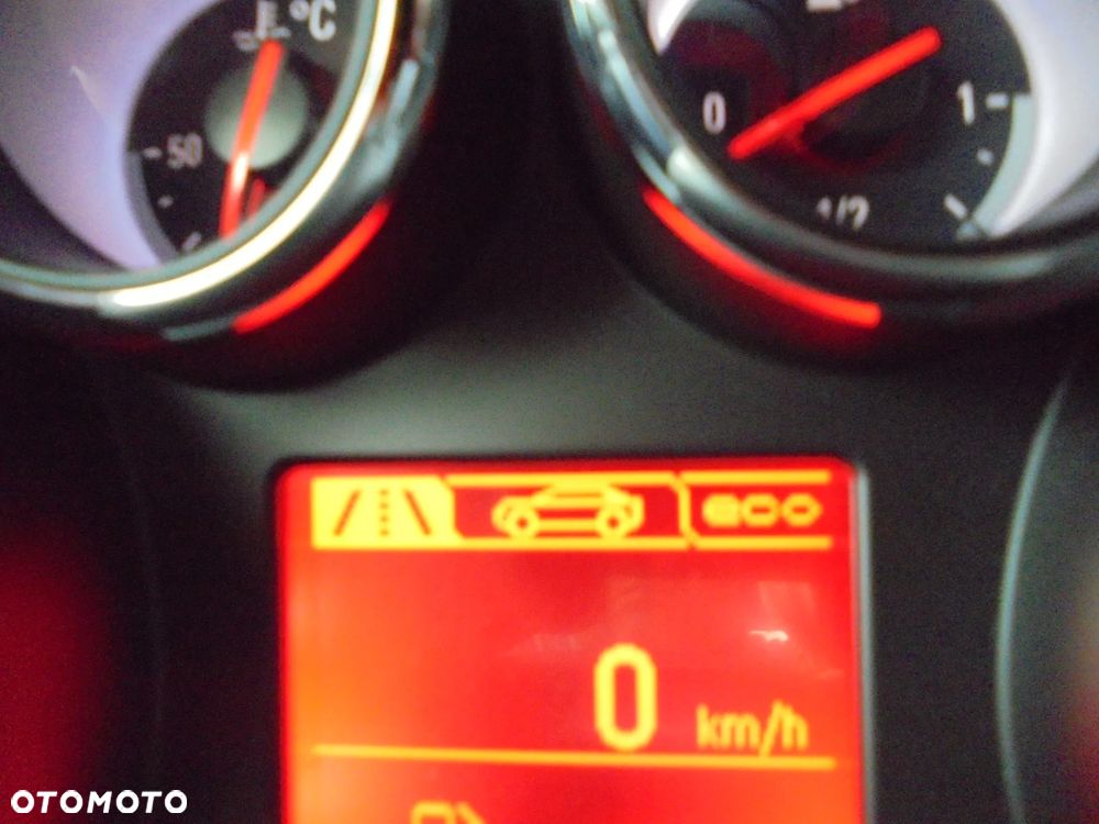Opel Astra 1.4 Turbo ENERGY - 37