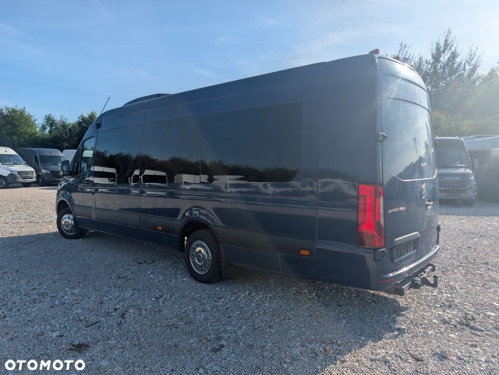 Mercedes-Benz Sprinter 519 - 8