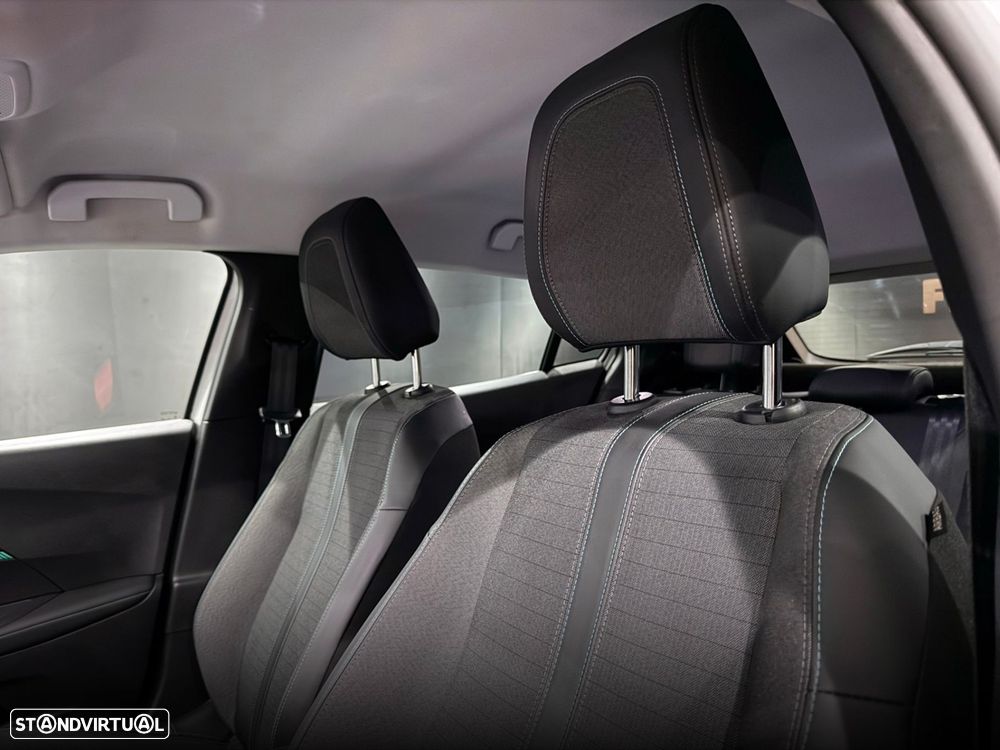 Peugeot 2008 1.5 BlueHDi Allure Pack EAT8 - 18