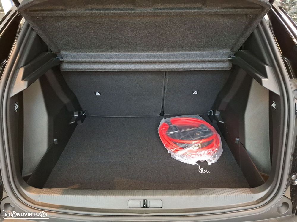Peugeot e-2008 54 kWh Style - 24