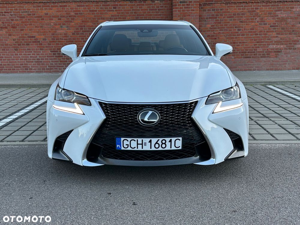 Lexus GS - 5
