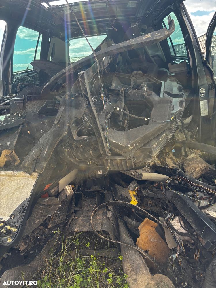 Volkswagen Tiguan - 9