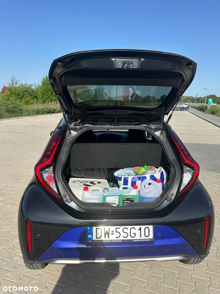 Toyota Aygo X 1.0 VVT-i Executive CVT - 13