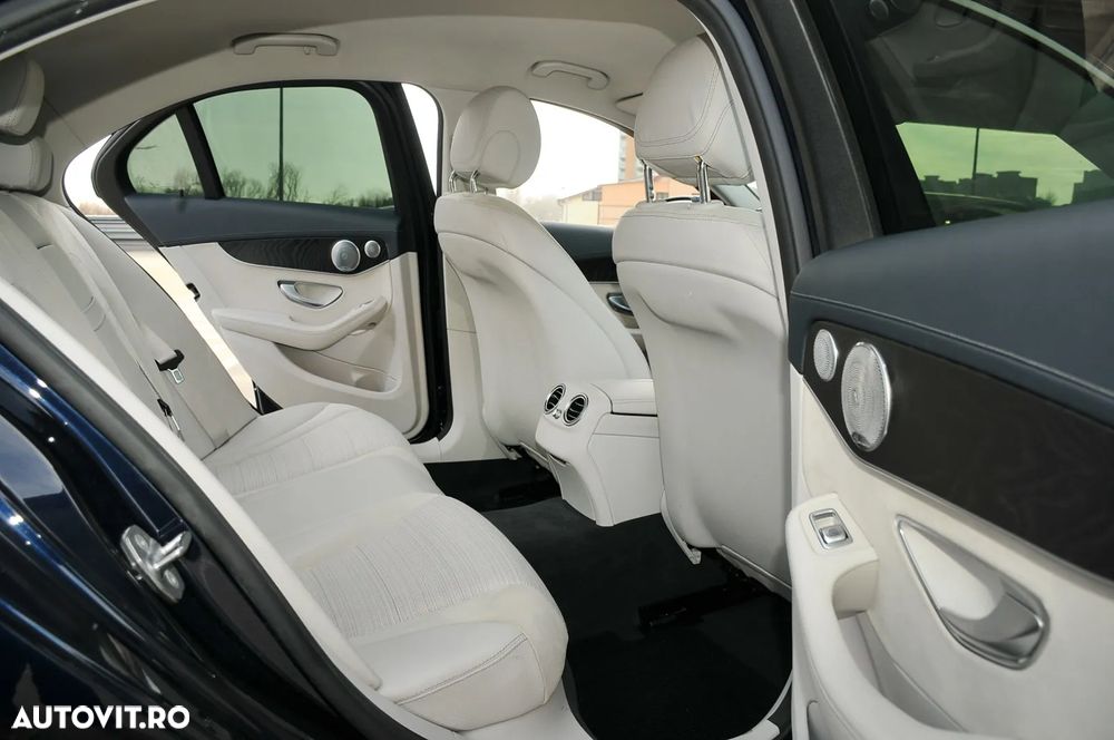 Mercedes-Benz C 250 d 4Matic 9G-TRONIC Exclusive - 27