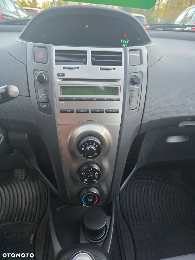 Toyota Yaris 1.33 VVT-i Cool - 15