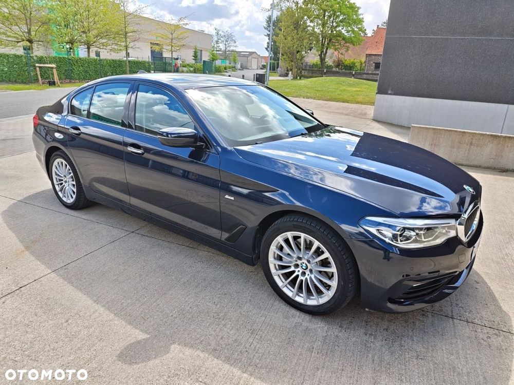 BMW Seria 5 520d xDrive Sport Line - 3