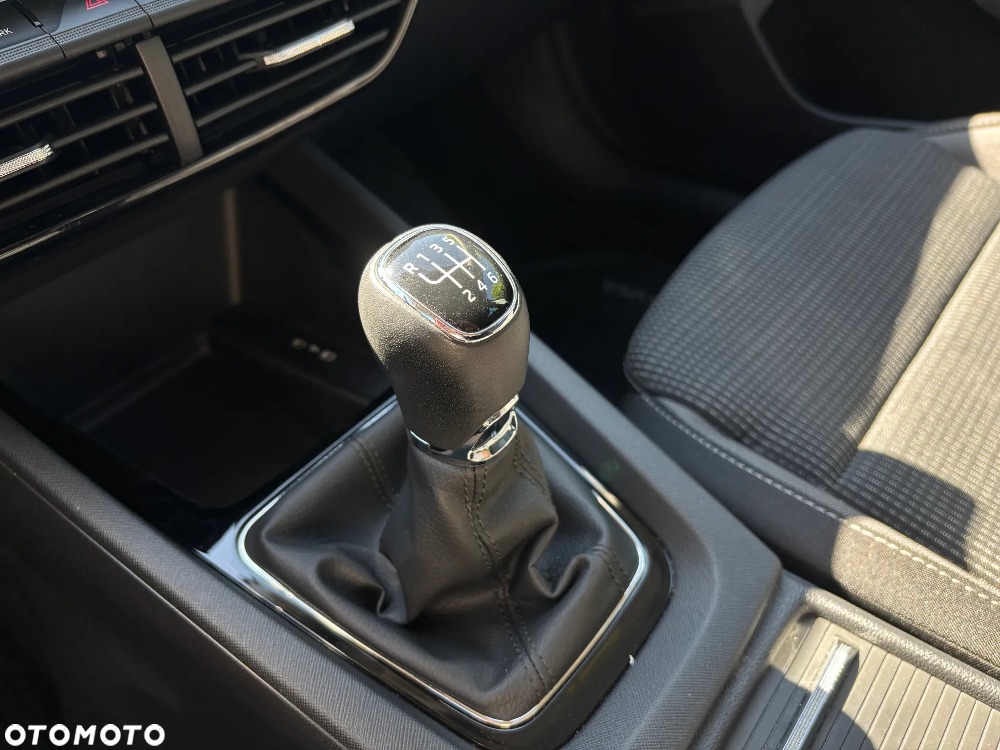 Skoda Octavia 1.5 TSI ACT Ambition - 14