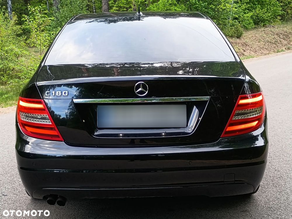 Mercedes-Benz Klasa C 180 BlueEFFICIENCY Elegance - 14