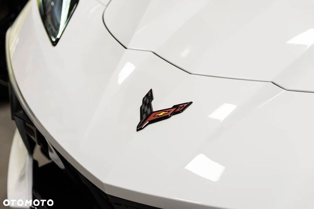 Chevrolet Corvette - 3