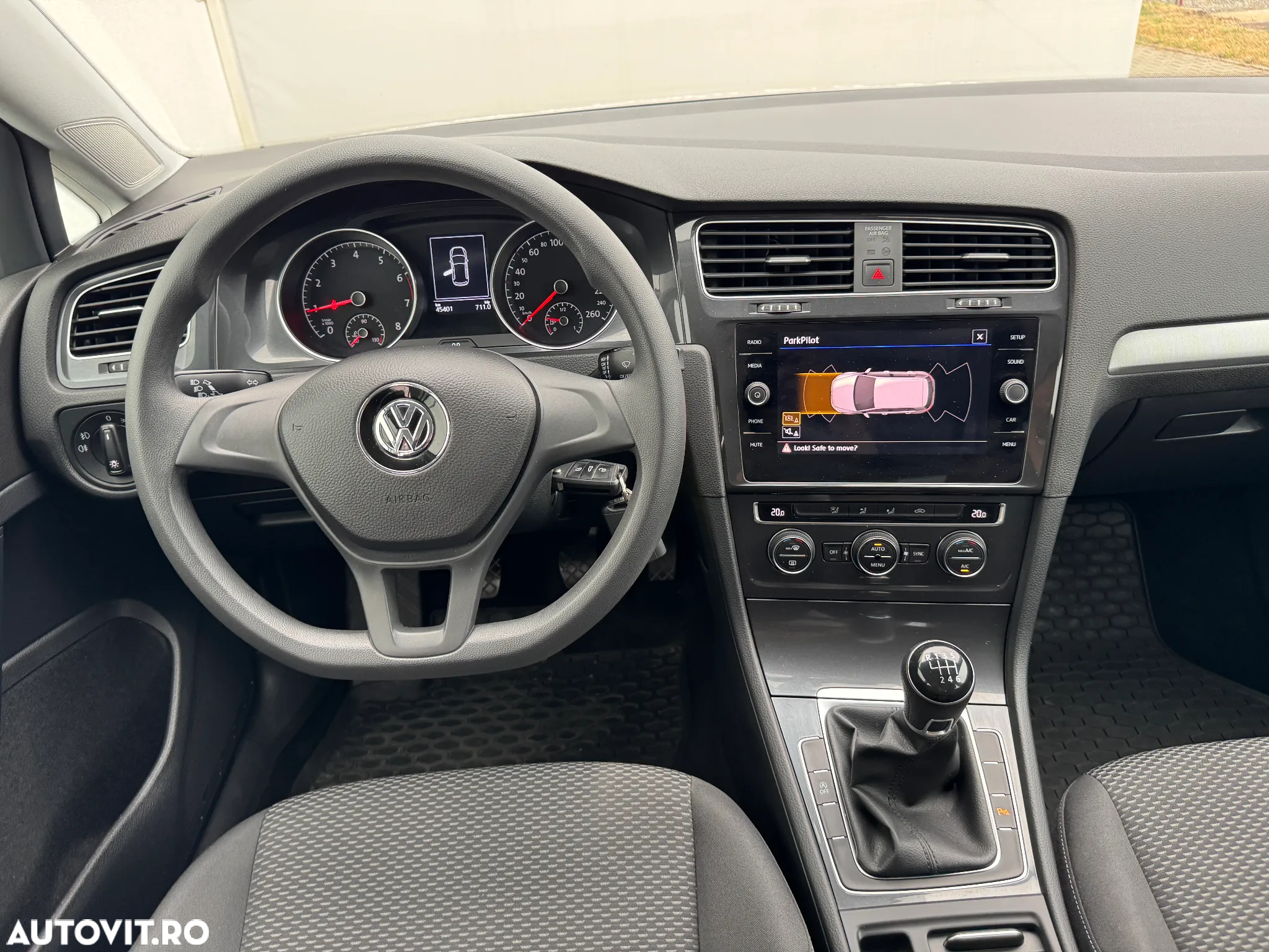 Volkswagen Golf 1.5 TSI Comfortline - 8