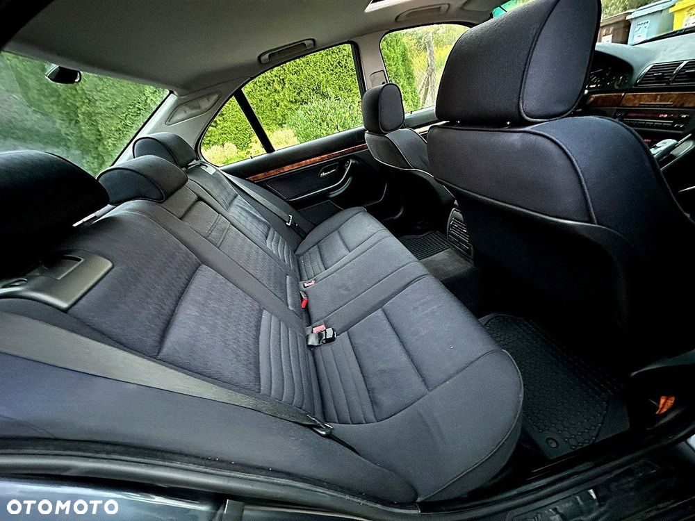 BMW Seria 5 - 10