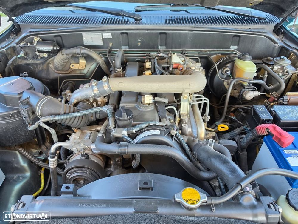Toyota Hilux 2.5 D4-D Trial 4L - 10