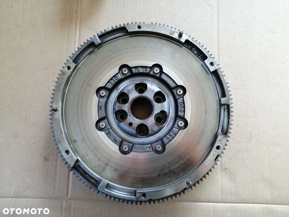 Skoda Octavia II 2.0 TDi koło dwumasowe Sachs plus sprzęgło komplet - 12