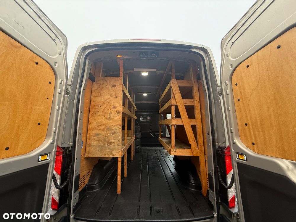 Ford Transit - 19