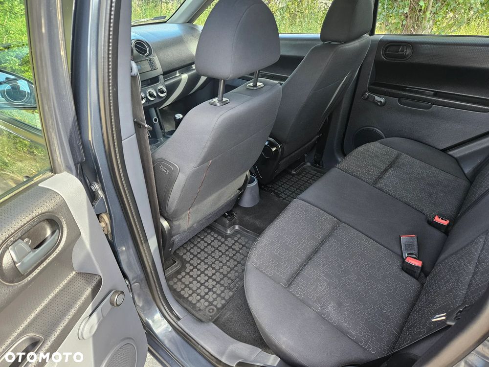 Mitsubishi Colt 1.1 Invite Edition Gold - 14