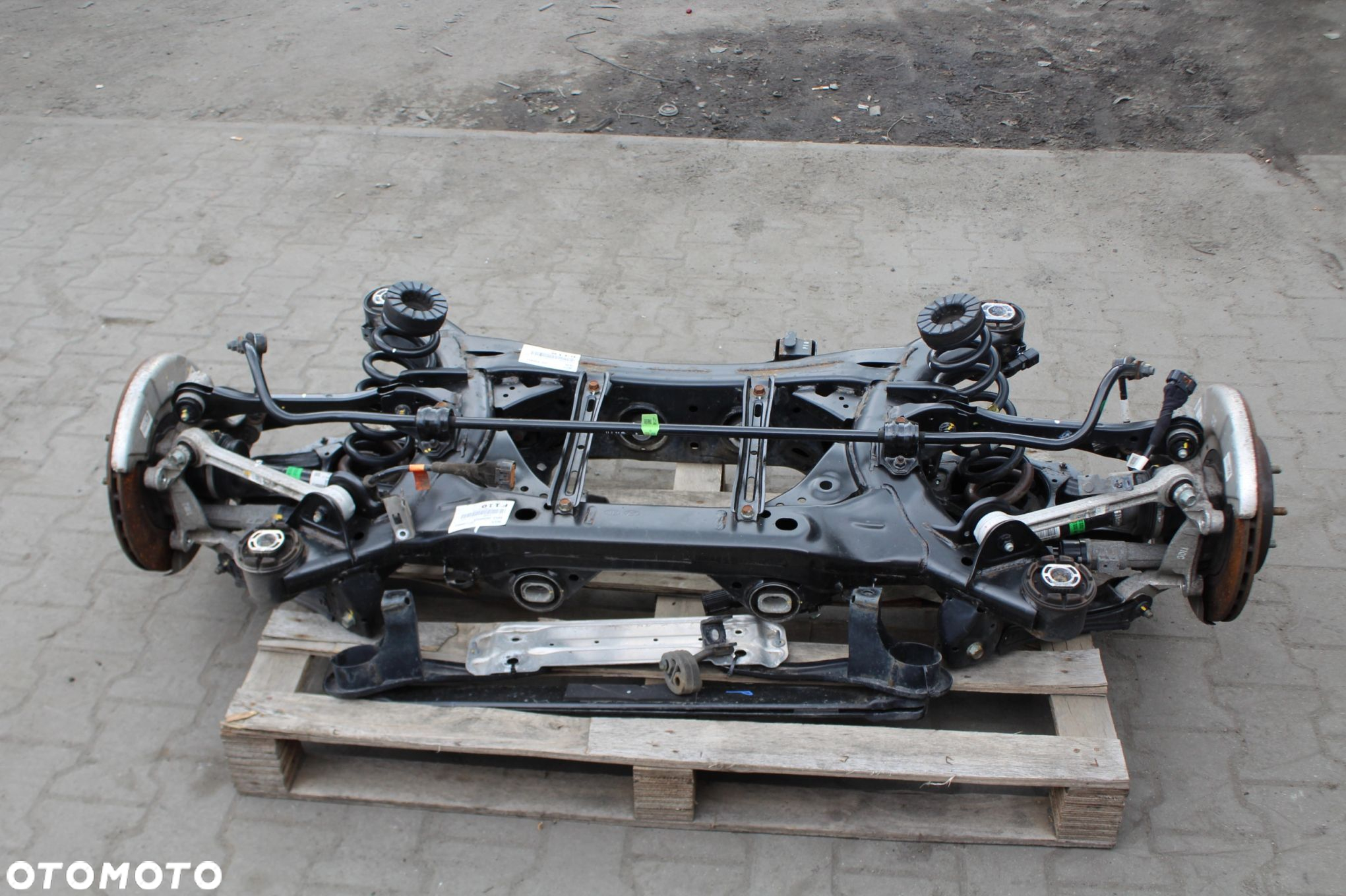 Kia Stinger GT Lift zawieszenie wózek tył J5F1100052 - 6