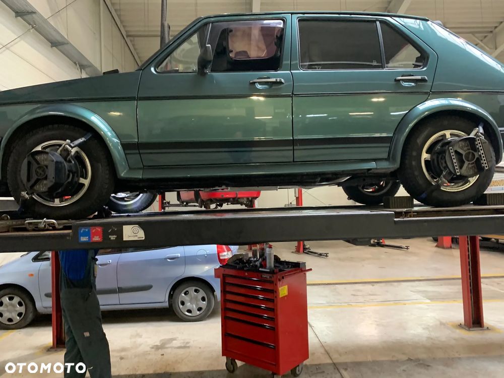 Volkswagen Golf 1.8 GTI - 37