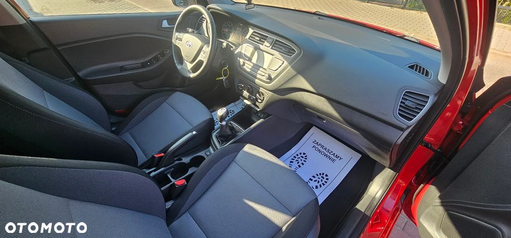 Hyundai i20 1.2 Passion Plus - 27
