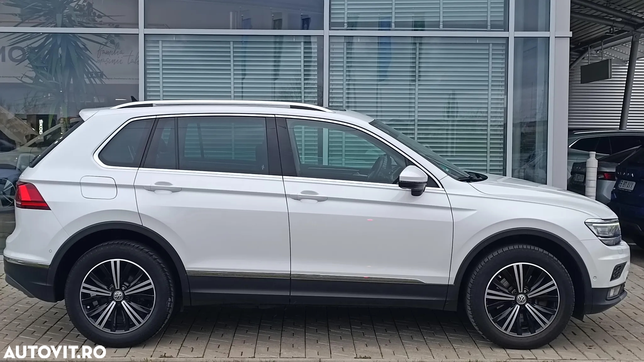 Volkswagen Tiguan 2.0 TDI 4Mot DSG Highline - 5