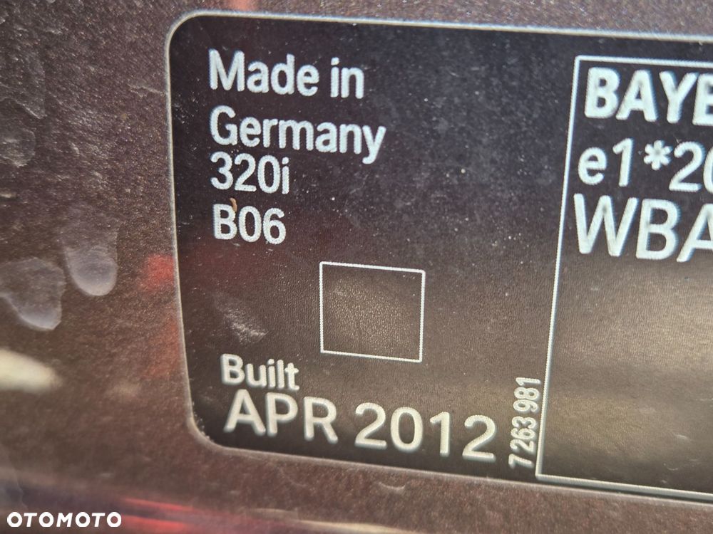 BŁOTNIK PRAWY PRZEDNI BMW F30 B06 - 14