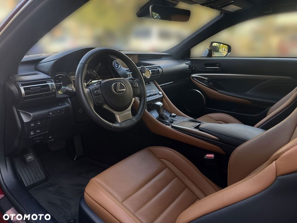 Lexus RC 300h Prestige - 9