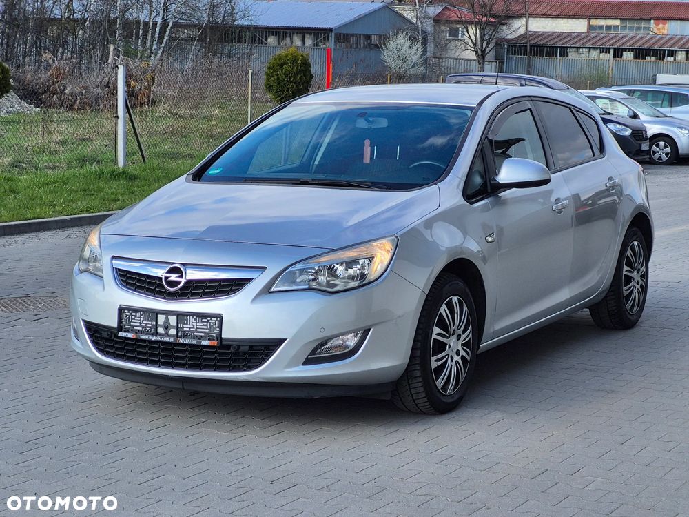 Opel Astra 1.4 Turbo - 1