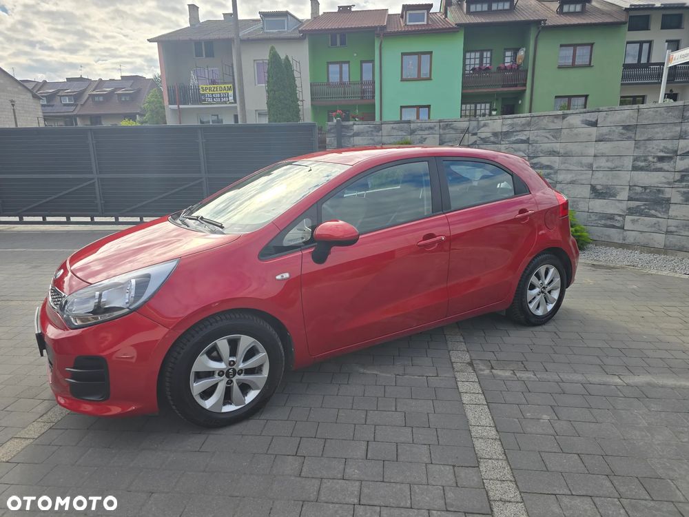 Kia Rio 1.2 Attract - 10