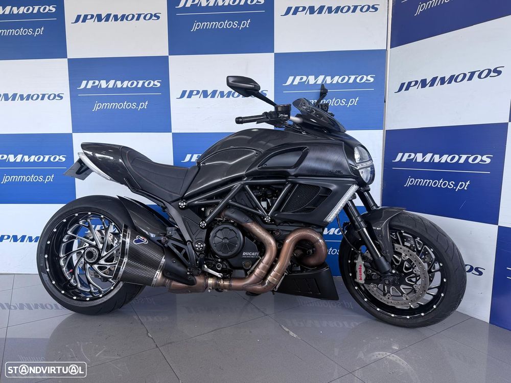 Ducati Diavel Carbon - 4
