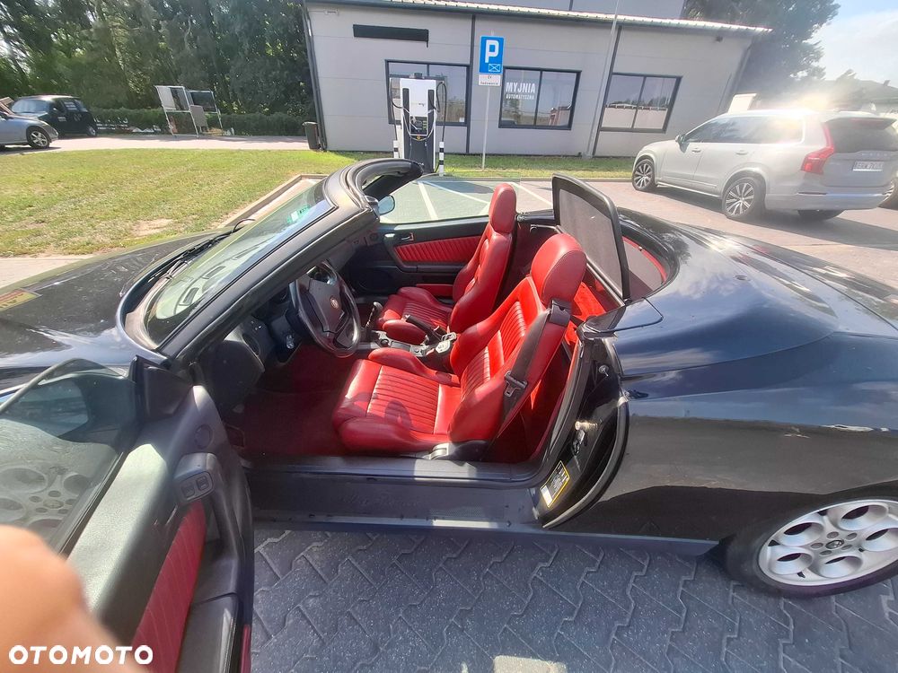 Alfa Romeo Spider - 7