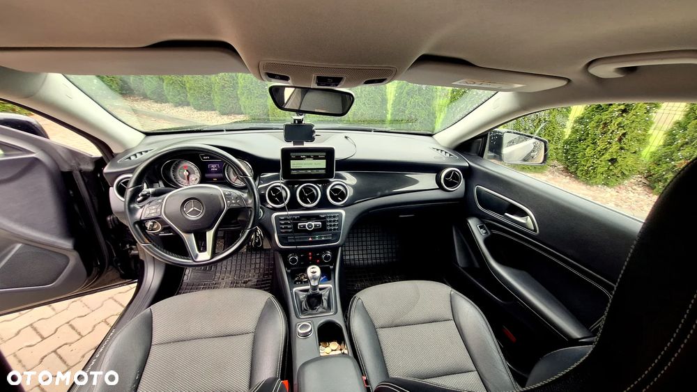Mercedes-Benz CLA 180 (CDI) d - 12