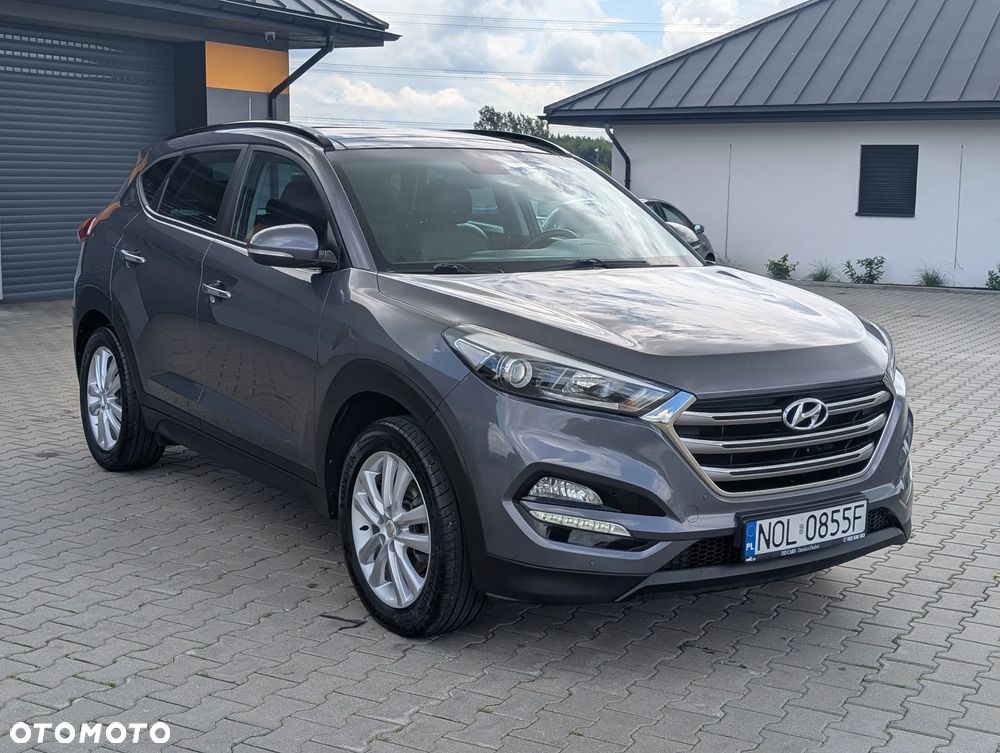 Hyundai Tucson 1.7 CRDI BlueDrive Style 2WD - 17
