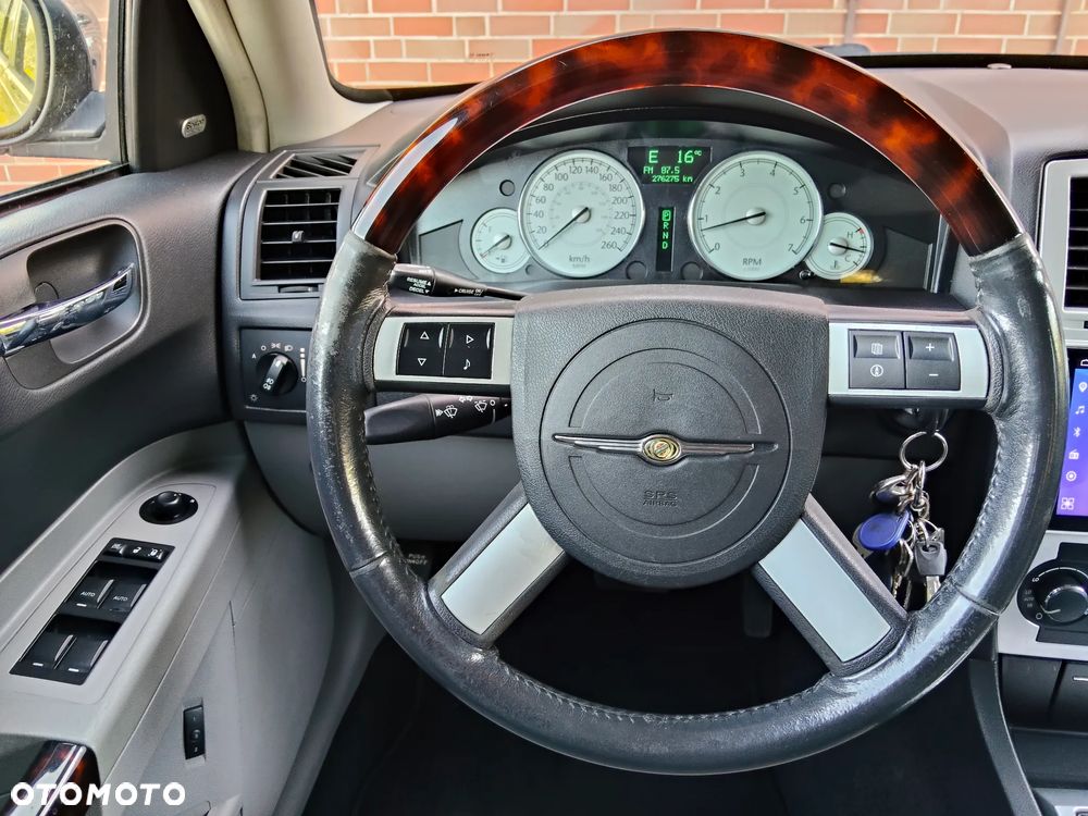 Chrysler 300C 3.0 CRD DPF Automatik - 8