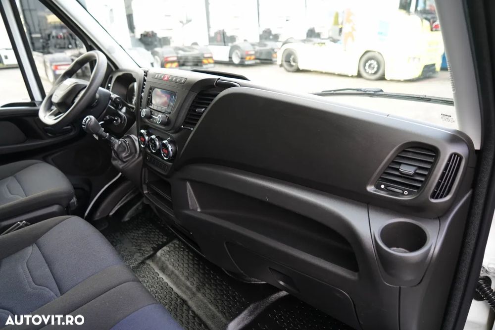 Iveco DAILY 35-160 / 4.2 M CONTAINER / LIFT / TWIN GVWR: 3500 KG / 2022 - 34