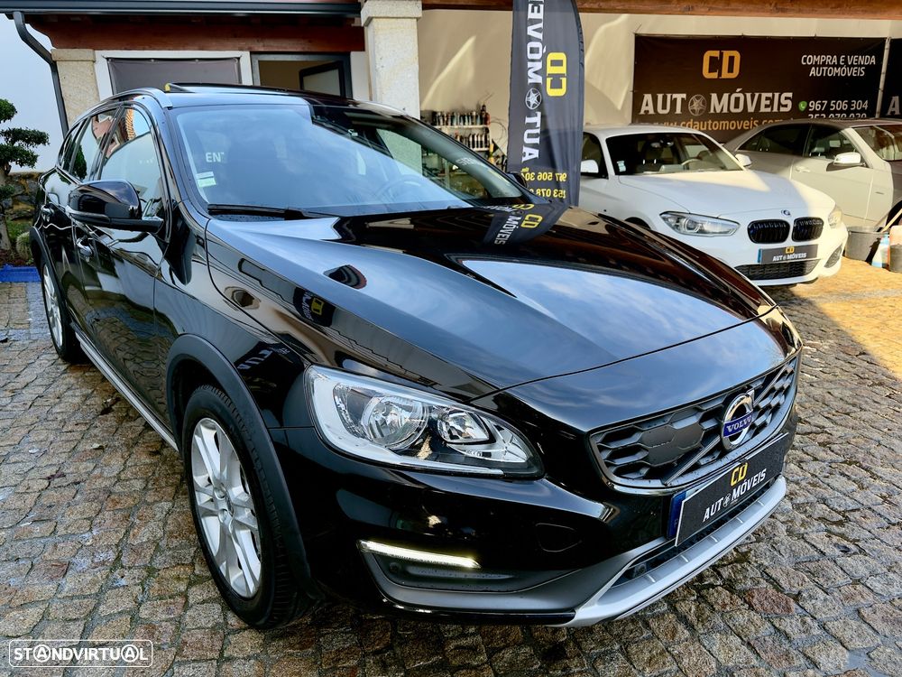 Volvo V60 Cross Country 2.0 D3 Momentum - 27