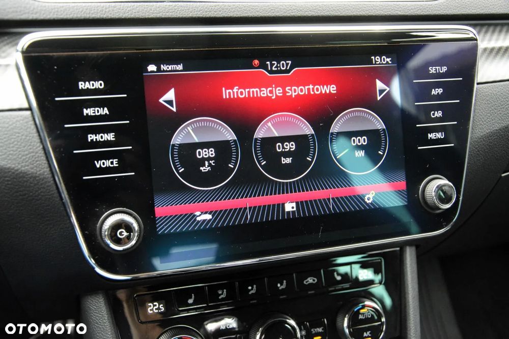 Skoda Superb 2.0 TDI SCR Sportline DSG - 30