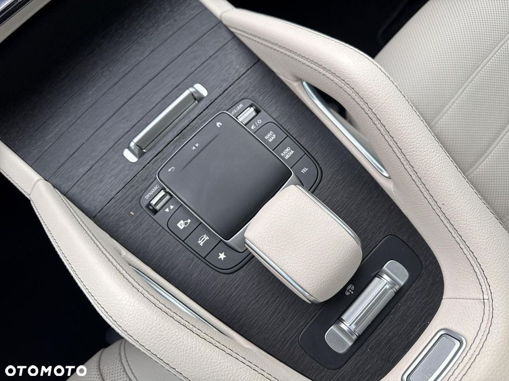 Mercedes-Benz GLE - 21