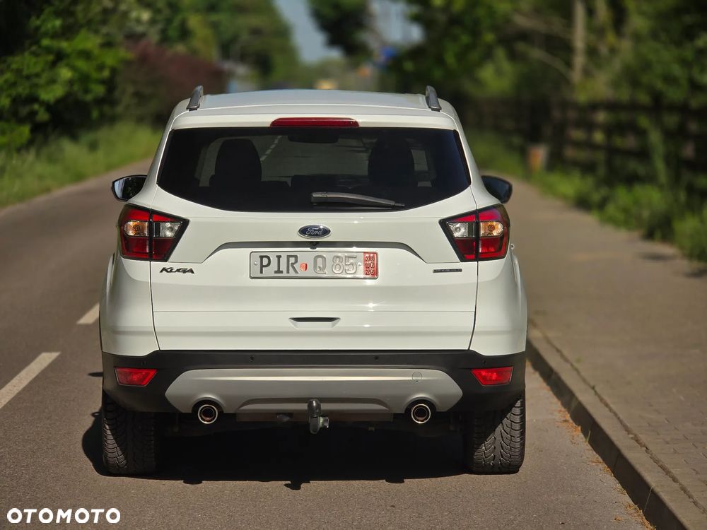Ford Kuga 1.5 EcoBoost 2x4 Titanium - 16